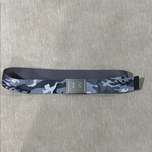 Under Armour boy’s clasp Camo Belt
